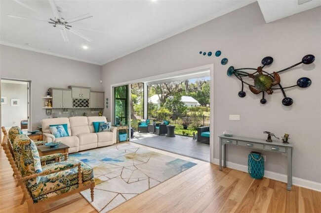 Building Photo - Luxury Living in exclusive and gated Oyste...