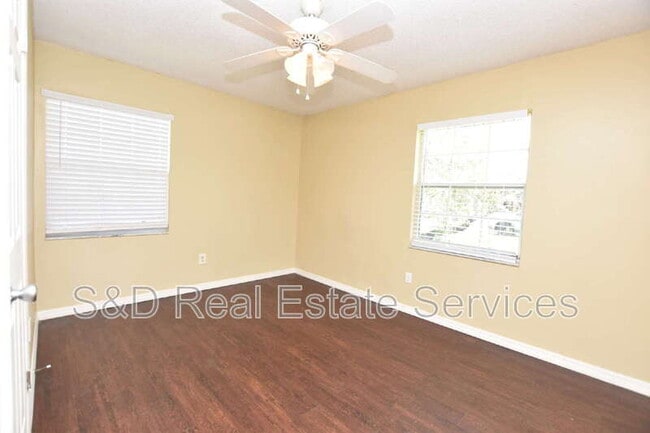 Building Photo - 4615 San Antonio Dr