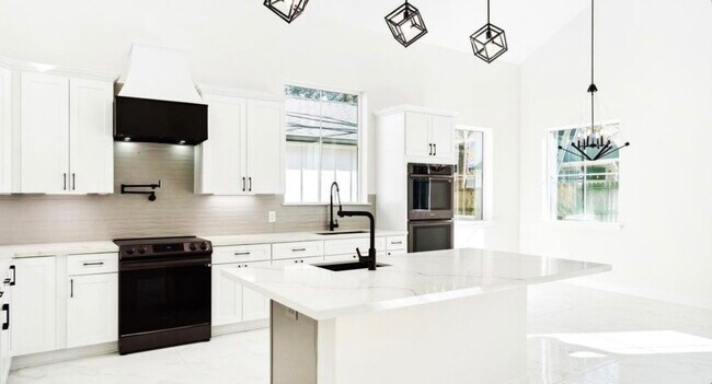 Building Photo - 75 Wick Willow Rd