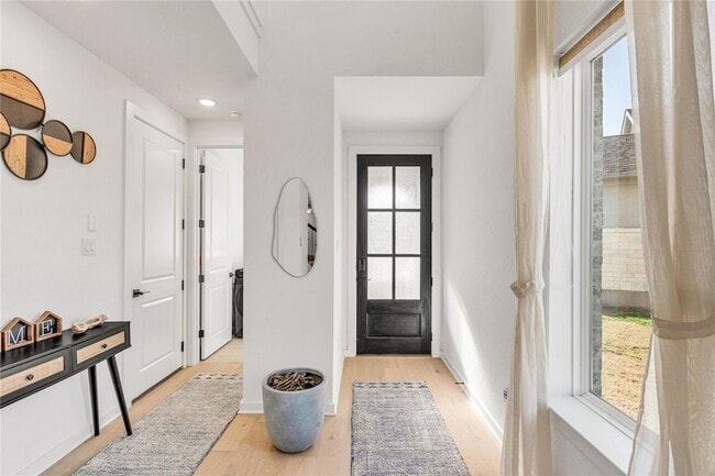 Building Photo - 516 Ahern Ct