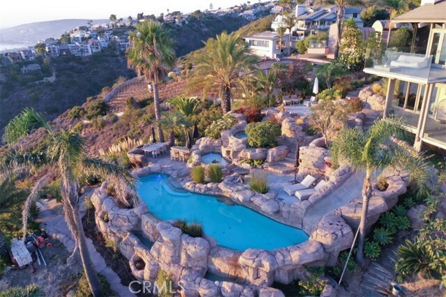 Building Photo - 709 Kendall Dr