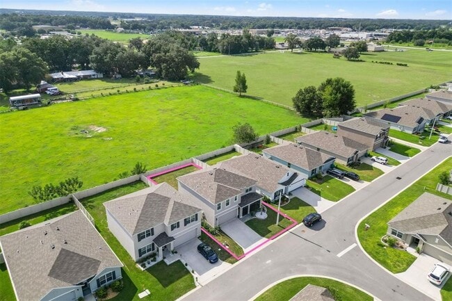 Building Photo - 8673 Triumph Cir