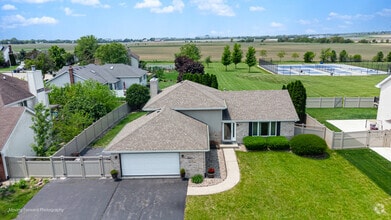 Building Photo - 2665 Daniel Lewis Dr