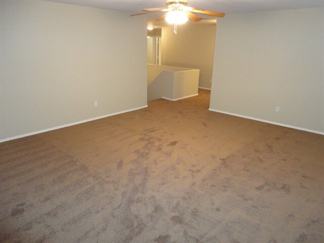 Building Photo - 9128 E Plana Ave