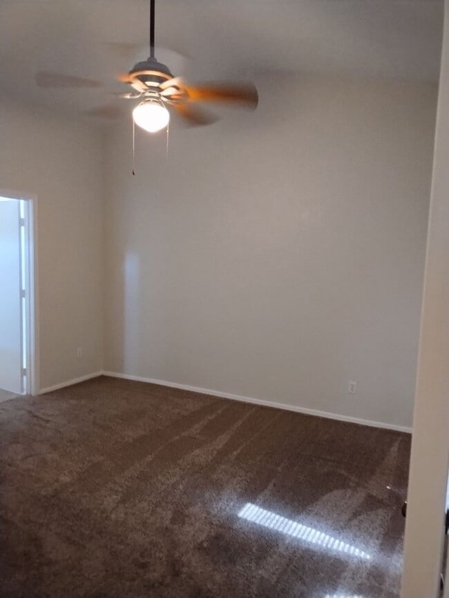 Building Photo - North Avondale Home
