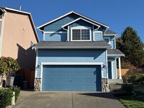 Building Photo - LYNNWOOD 3 BED, 2.5 BATH HOME FOR RENT; AV...