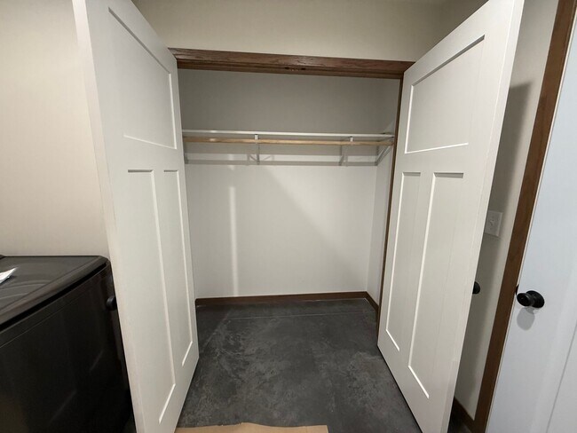 Building Photo - 115 4th St SW