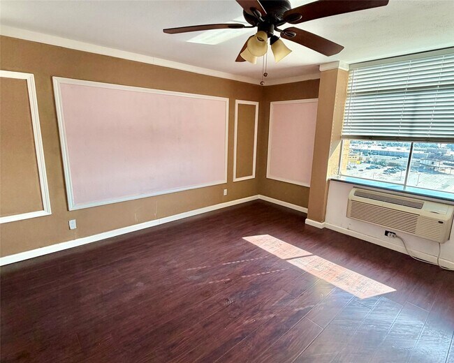 Building Photo - 7520 Hornwood Dr