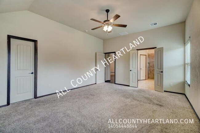Building Photo - 232 SW 169th St