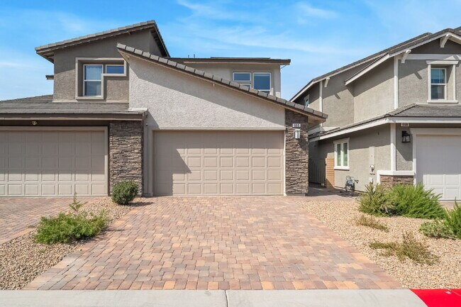 Building Photo - 3 Bedroom Townhome for Rent in Cadence Henderson | Solar Home | Master-Planned Community Near Las...
