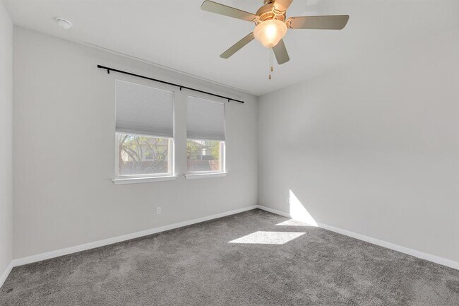 Building Photo - 101 Mountain Valley St