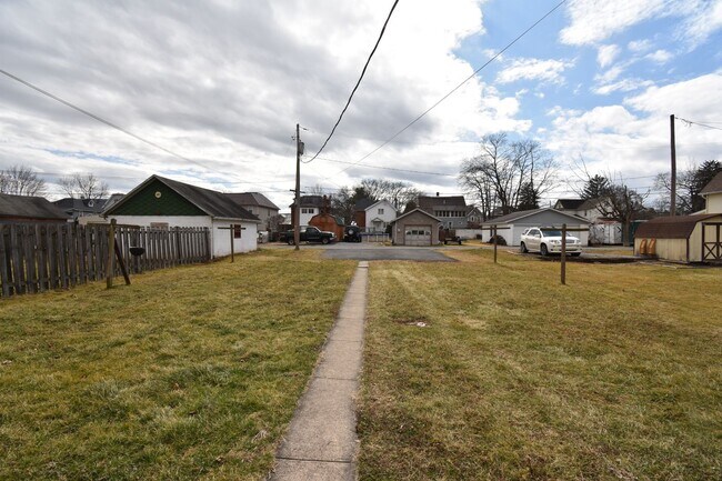 Building Photo - RKAU509