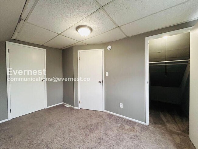 Building Photo - 763 Shaw Ave