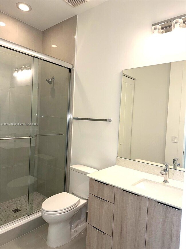 Building Photo - 1438 SW 23rd St