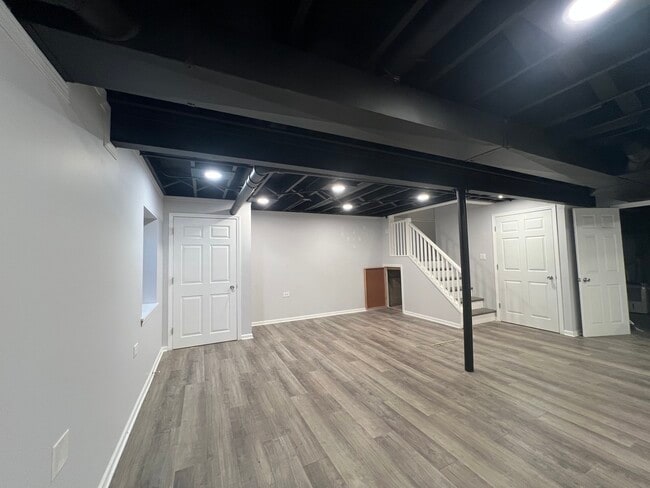 Building Photo - 11800 Niagra Ln