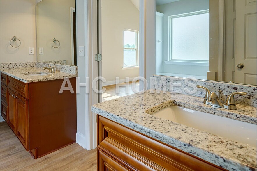 Building Photo - 5244 Halcyon Ct