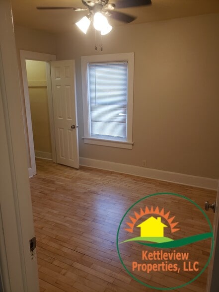 Bedroom 1: first floor - 115 Western Ave