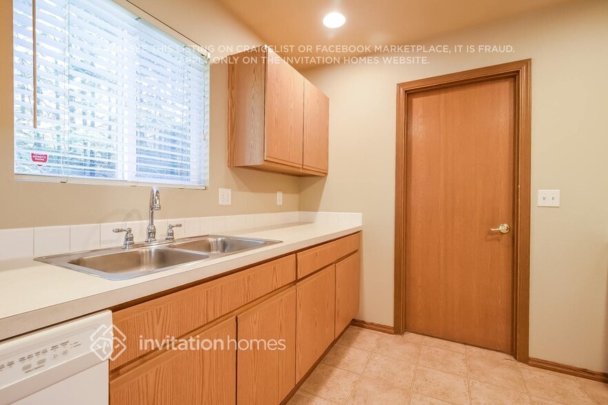 Building Photo - 13205 122nd Ave E