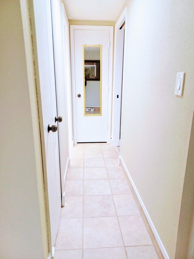 Building Photo - 36750 US-19 N