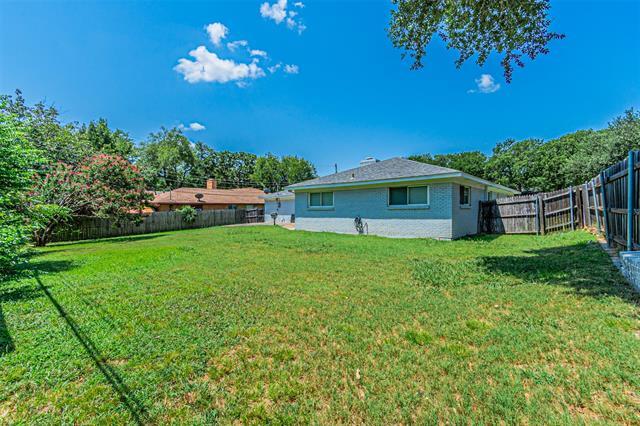 Building Photo - 1805 W Cedar Elm Dr