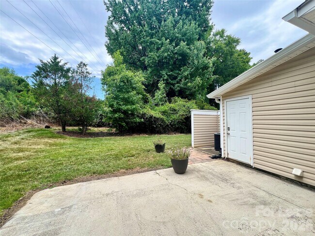 Building Photo - 1309 Anthem Ct