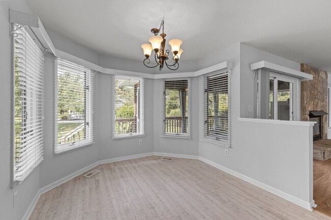 Building Photo - Corner Lot Brandywine Home Available for Long Term Rental