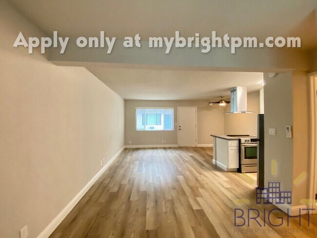Building Photo - Fully remodeled studio apartment in gated ...