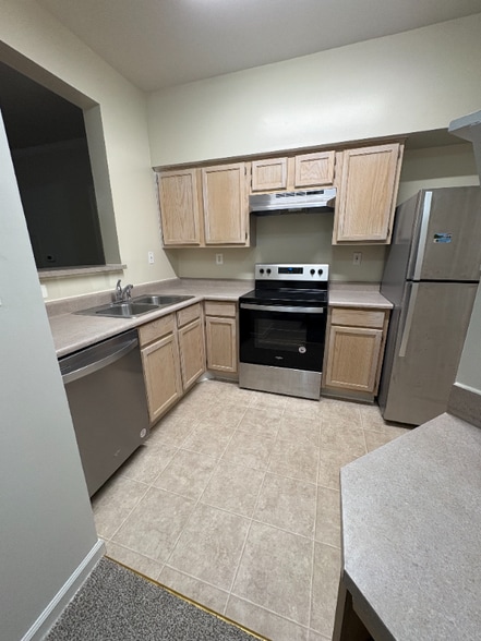 Building Photo - 1005 Weybridge Ct