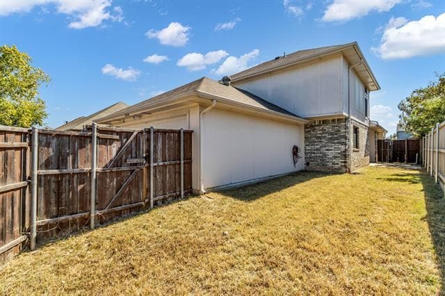 Building Photo - 2015 Falcon Ridge Dr