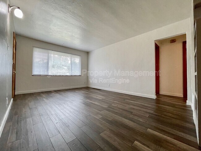 Building Photo - 1220 Ottillia St SE