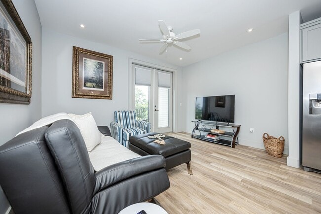 Building Photo - 2501 Bienville Blvd