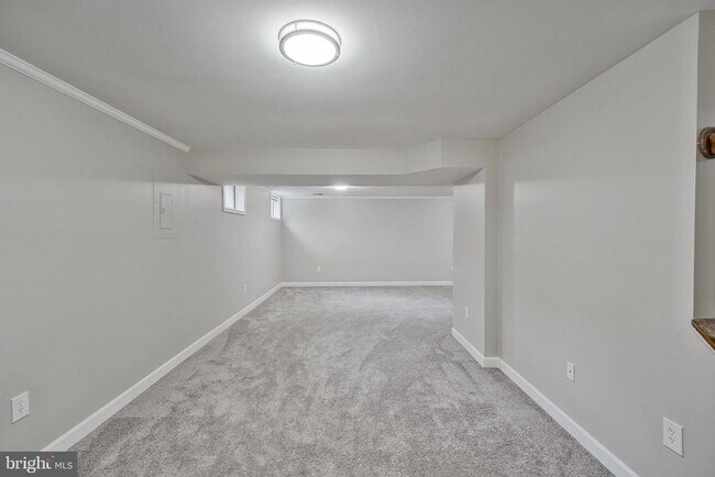 Building Photo - 4287 Exeter Dr