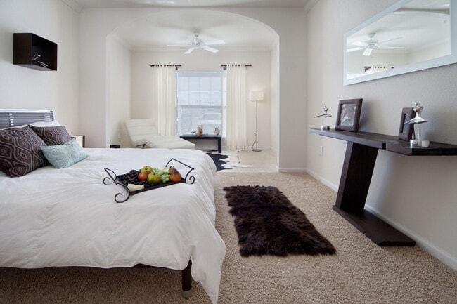 Building Photo - The Palmer