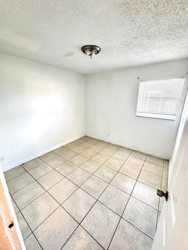 Building Photo - 5313 NW 23rd St