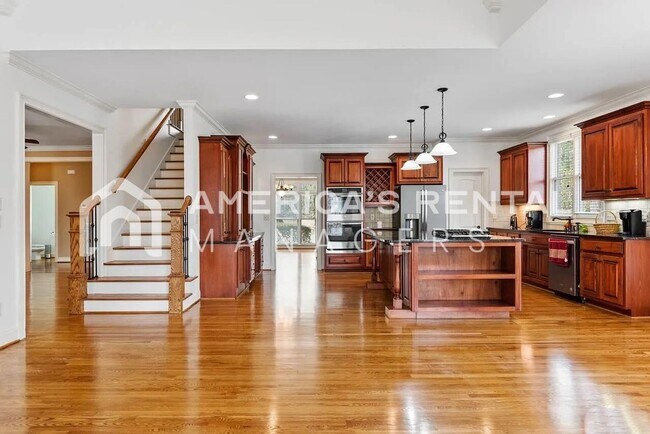 Building Photo - Deposit Pending! - Private Estate Living on Over 3 Acres! Available to view NOW!