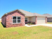 Building Photo - 21215 Winding Brook