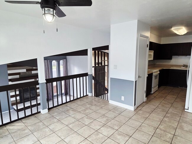 Building Photo - 1968 E 5850 S