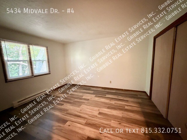 Building Photo - 5434 Midvale Dr