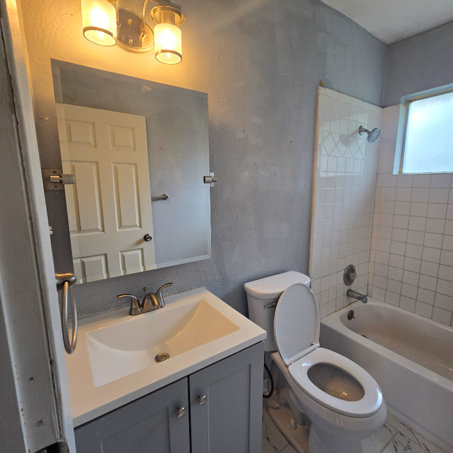 Building Photo - 4259 Summer Sun Ln