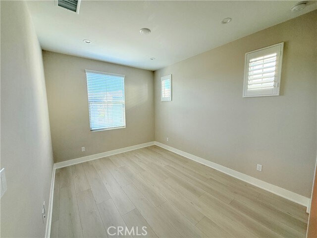 Building Photo - 130 Fairgreen