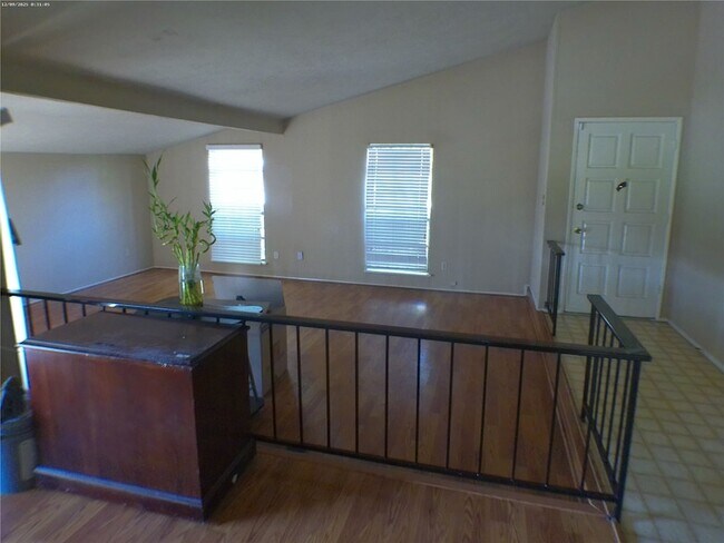 Building Photo - 15823 Ironside Hill Dr