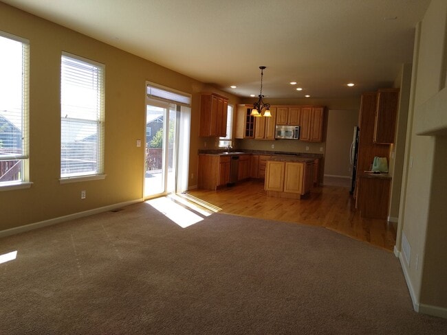 Building Photo - Absolutely Stunning West Arvada/Golden Gem...