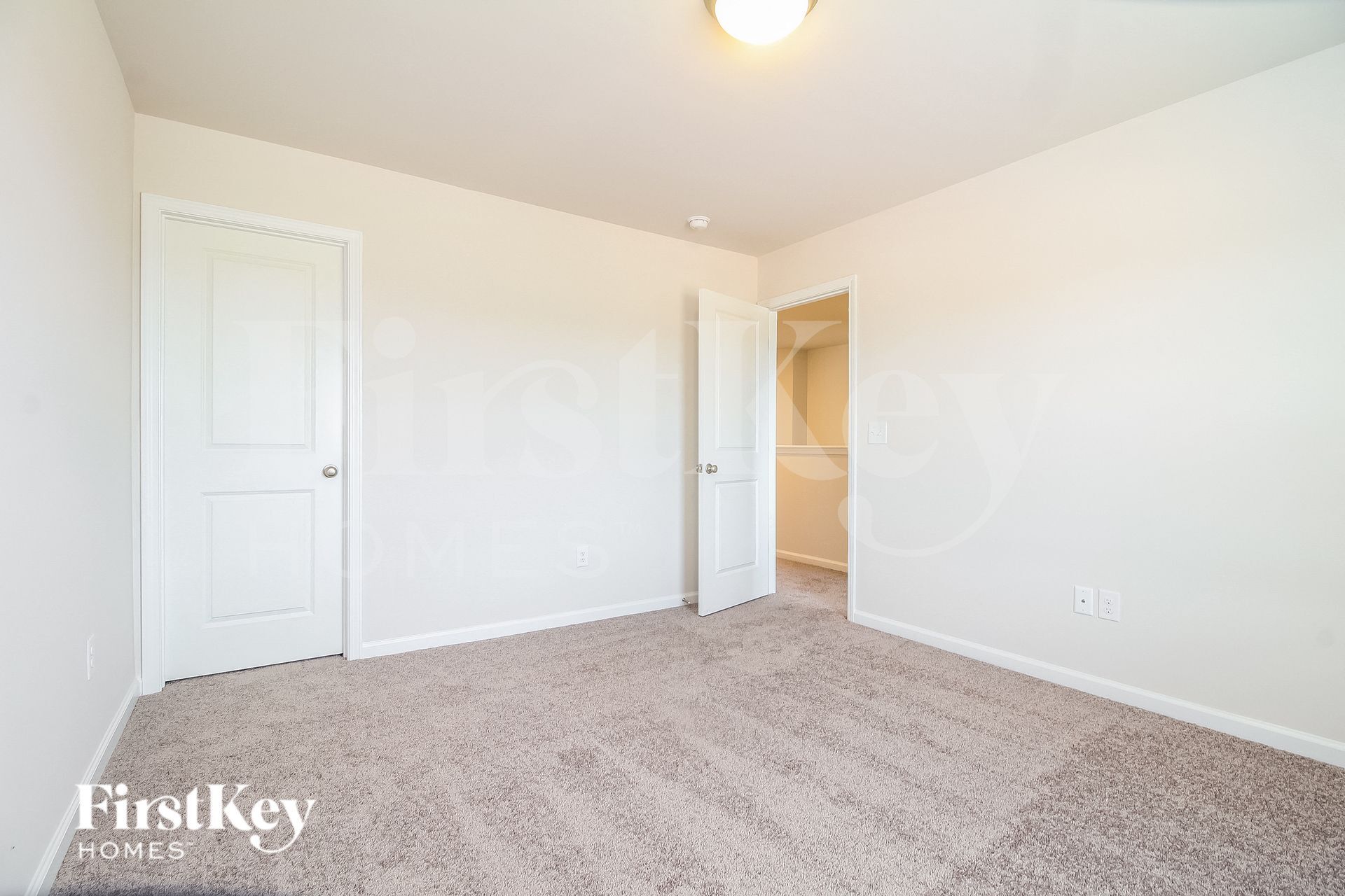 Building Photo - 804 Birchcrest Wy