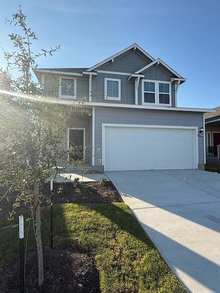 Building Photo - 13308 Riding Dr