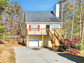 Building Photo - 3 Bed, 2 Bath with Modern Amenities / Pet-...