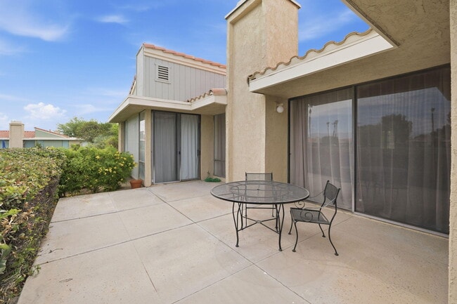 Building Photo - 72460 Rodeo Way