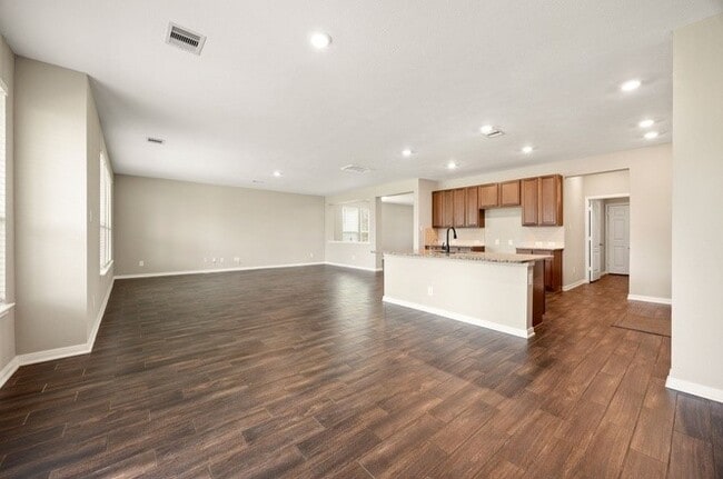 Building Photo - 14626 Lofty Cedar Dr