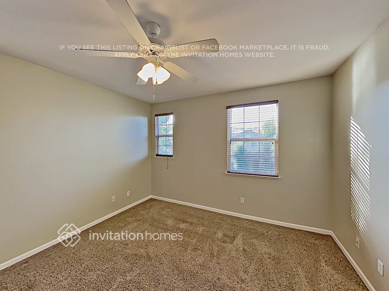 Building Photo - 2405 White Dr