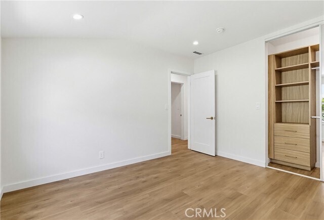 Building Photo - 5440 Alcove Ave