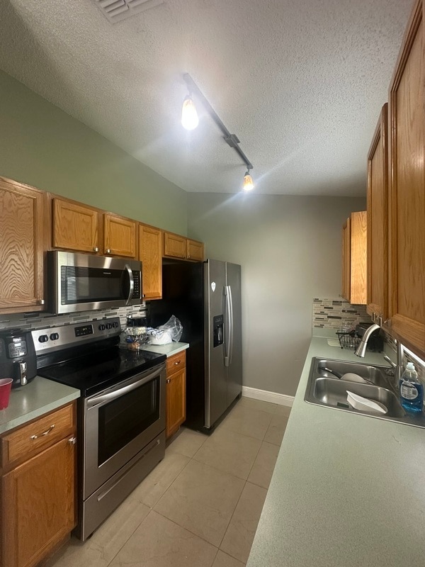 Building Photo - 37 Sawfish Ct